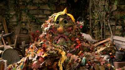 Like, yeah, pizza shorts,
rigatoni hats. Yeah. - Fraggle Rock: Back to the Rock