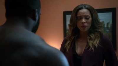 Lilly: So you're saying
that I go back to him? - Tyler Perry's The Oval
