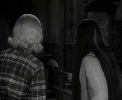 (Lily)
Spot, scat! - The Munsters