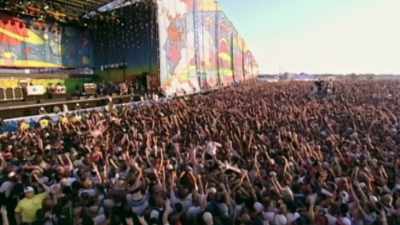 -Limp Bizkit.
-(CROWD CHEERING) - Woodstock 99: Peace Love and Rage