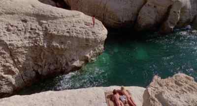LINA: Is he going to dive? - Summer Lovers