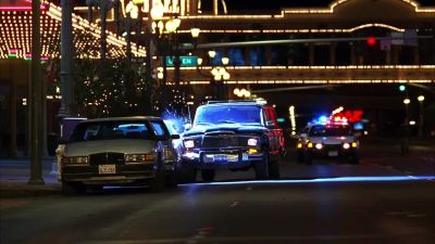 Lincoln 34, what's your status
on pursuit? - CSI: Crime Scene Investigation