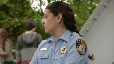 - Linda.
- Hey. - Under the Dome