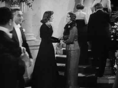 - Linda, now you must get married.
- I hope I shall. - Holiday
