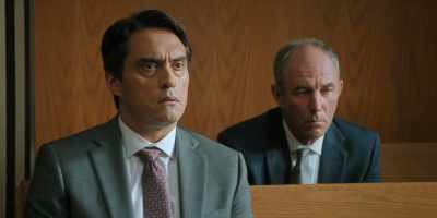 - Linda Perez.
- What did she want? - The Lincoln Lawyer