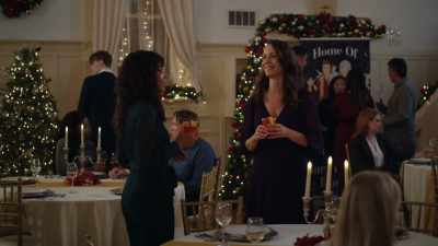 (Lindsay laughs) - Magic in Mistletoe