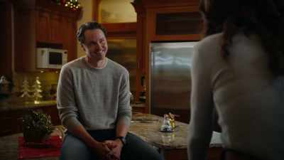 (Lindsay laughs) - Magic in Mistletoe