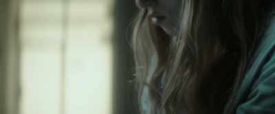 Lindy had a hair trigger.
Once provoked, she would snap. - Jolt