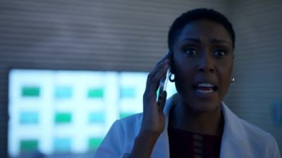          -[line ringing]
       -Jeff... Jefferson? - Black Lightning