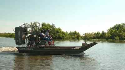         Line's down, pa. - Swamp People