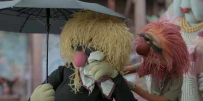 (LIPS WHIMPERS) - The Muppets Mayhem
