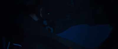 Lisa? Lisa,
can you hear me? Are you safe? - 47 Meters Down