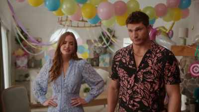 Listen, this Bowyn
stuff has got to stop. - Christmas in the Spotlight