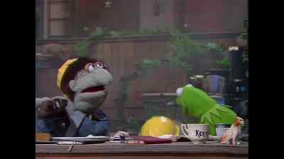 Listen, guys,
I gotta go introduce Gladys Knight. - The Muppet Show