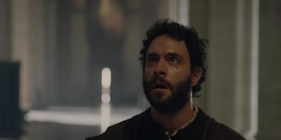 Listen to her. - Medici: Masters of Florence