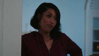 Listen, I know she knows that
you call the shots, aight? - Girl in the Closet