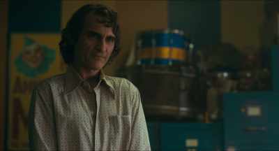 Listen, I'm trying to help you. Okay? - Joker