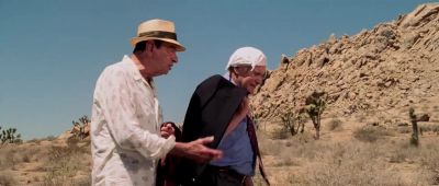 Listen instead of complaining why don't you look for a phone - The Odd Couple II