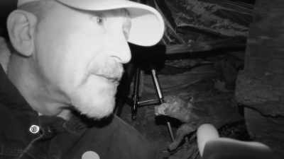 Listen. Just above us
right here, listen. - Expedition Bigfoot