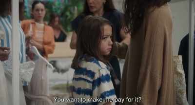 -Listen, Leire...
-Ane, it's not one, it's two. - 20,000 Species of Bees