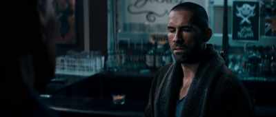 Listen to me. I know that life
hasn't been great for you. - Avengement
