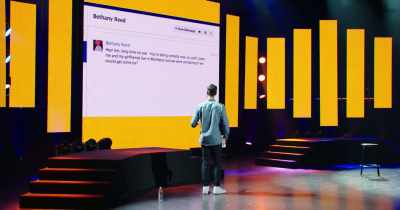Listen, me and my girlfriends
live in Manhattan - Hasan Minhaj: Homecoming King
