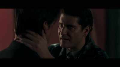 Listen to me. - Last King of the Cross