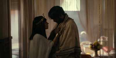 Listen to me.
Tomorrow is the prince's birthday. - Testament: The Story of Moses