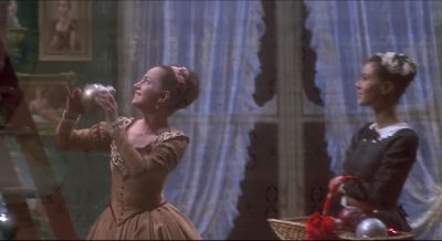 Listen Something was happening - The Nutcracker