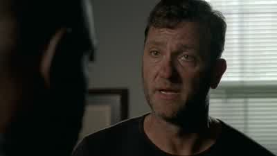Listen to me. - The Walking Dead