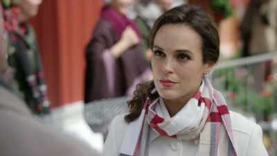 Listen, um,
can you meet me tomorrow? - Random Acts of Christmas