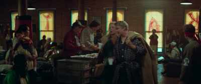 Listen up, everybody!
Hold on, let's stop the chatter! - White Noise