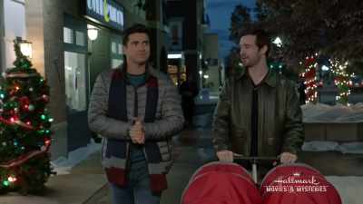 Listen, we're gonna go
over to Maple Street, - Christmas Wonderland