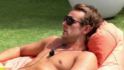 ‐Literally.
‐(CELL PHONE CHIMES) - Love Island
