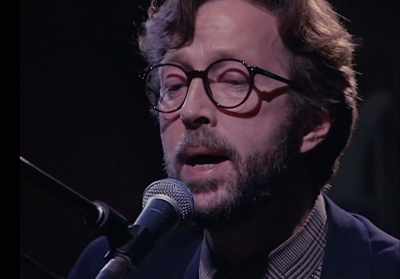 ♪ Little man with
his eyes on fire ♪ - Eric Clapton Unplugged… Over 30 Years Later