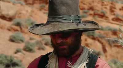 Little mouse, go to my saddlebag,
and give me extra ammo. - Catch the Bullet