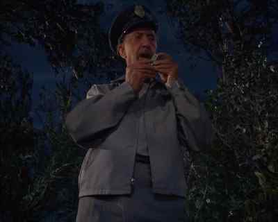 Little people,
are you in trouble? - Land of the Giants