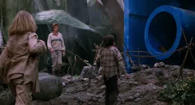 LITTLE RUSS: Okay, guys. - Honey, I Shrunk the Kids