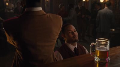 (lively chatter) - Murdoch Mysteries