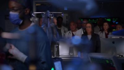 - Liver separation is complete.
- Both hearts as well. - Chicago Med