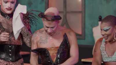 - Living room dancing:
Koco, Melissa, Kendra. - The Boulet Brothers' Dragula: Titans