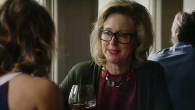 Liz, I wanted to see
you face to face because - Five Bedrooms
