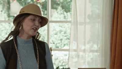 Lizzie... how about you and I
finish decorating this Christmas tree? - Christmas on Cherry Lane