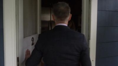 LIZZIE: Robby? - Instinct