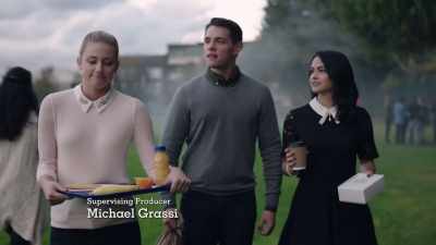 Ljust meant that Moose has
an official girlfriend, Midge. - Riverdale