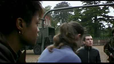 I'm Major Henry West. - 28 Days Later
