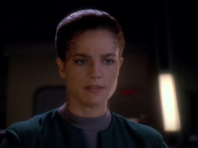 L'm reading a power fluctuation
in the cloaking device. - Star Trek: Deep Space Nine