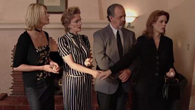 -l'm so sorry.
-Thank you so much for coming. - Curb Your Enthusiasm