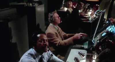 (lNDlSTlNCT RADlO CHATTER) - The Concorde    Airport '79