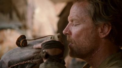 (lNSECTS CHlTTERlNG, BUZZlNG) - Game of Thrones